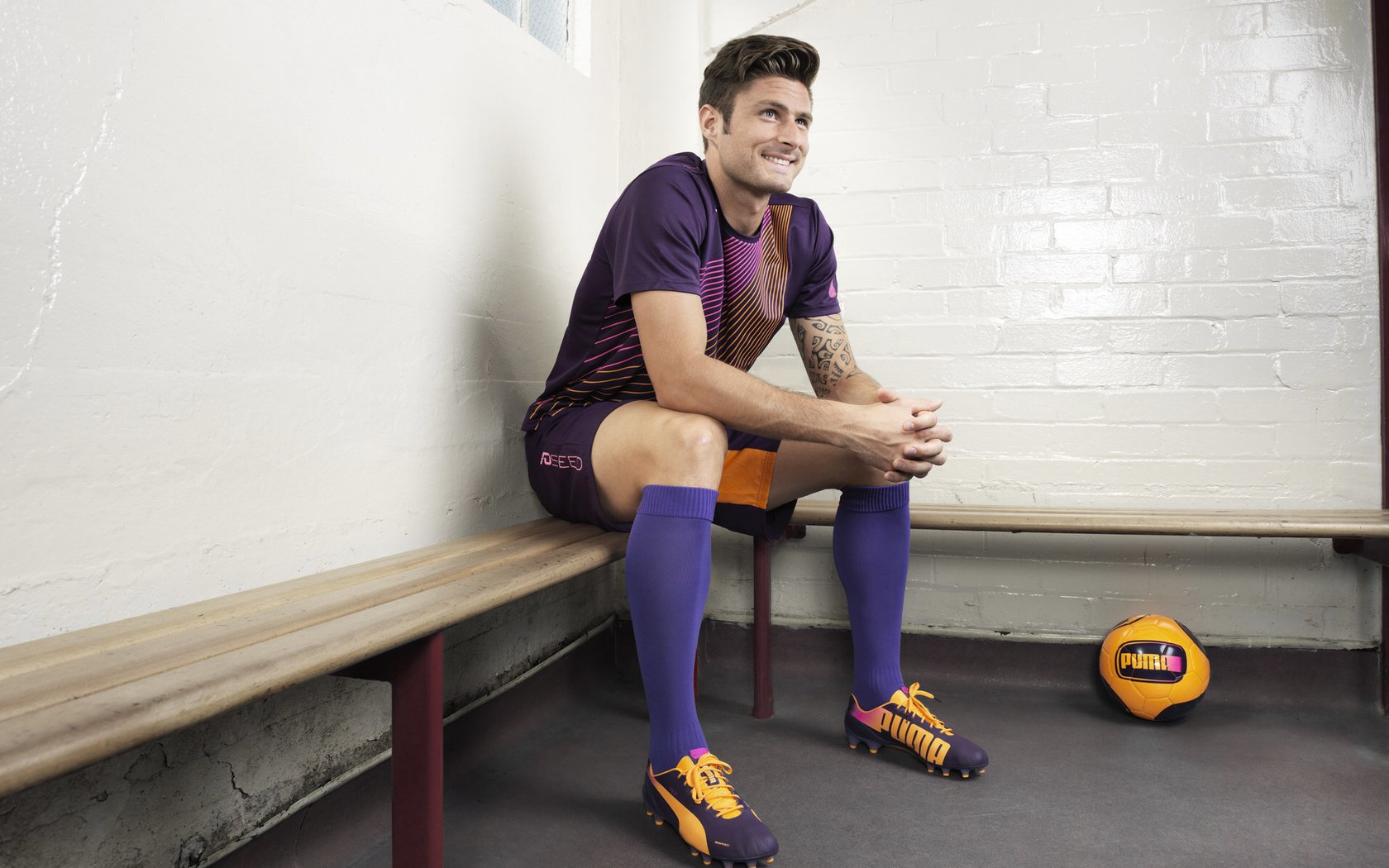 kaiyun中国-英雄殊途,孙兴慜的绝杀之夜与C罗的连败困局,英雄殊途,孙兴慜绝杀之夜与C罗连败困局